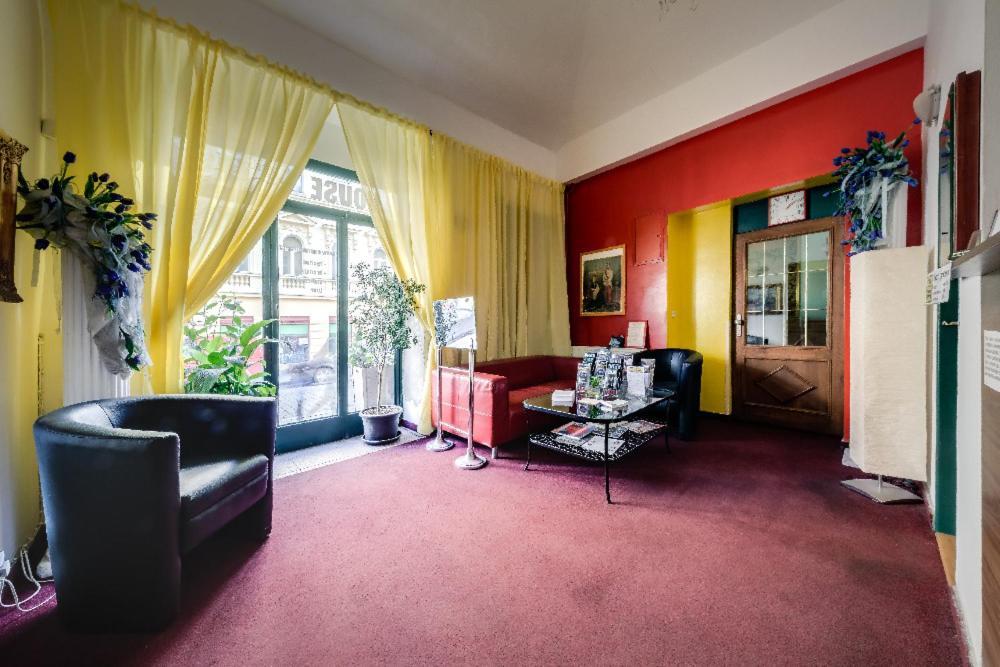 براغ Apartment Amandment المظهر الخارجي الصورة