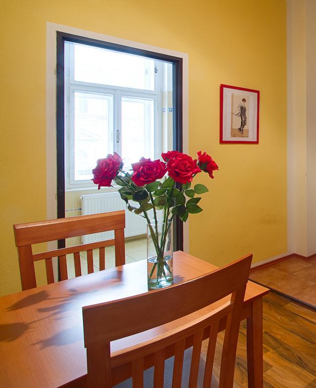 براغ Apartment Amandment المظهر الخارجي الصورة