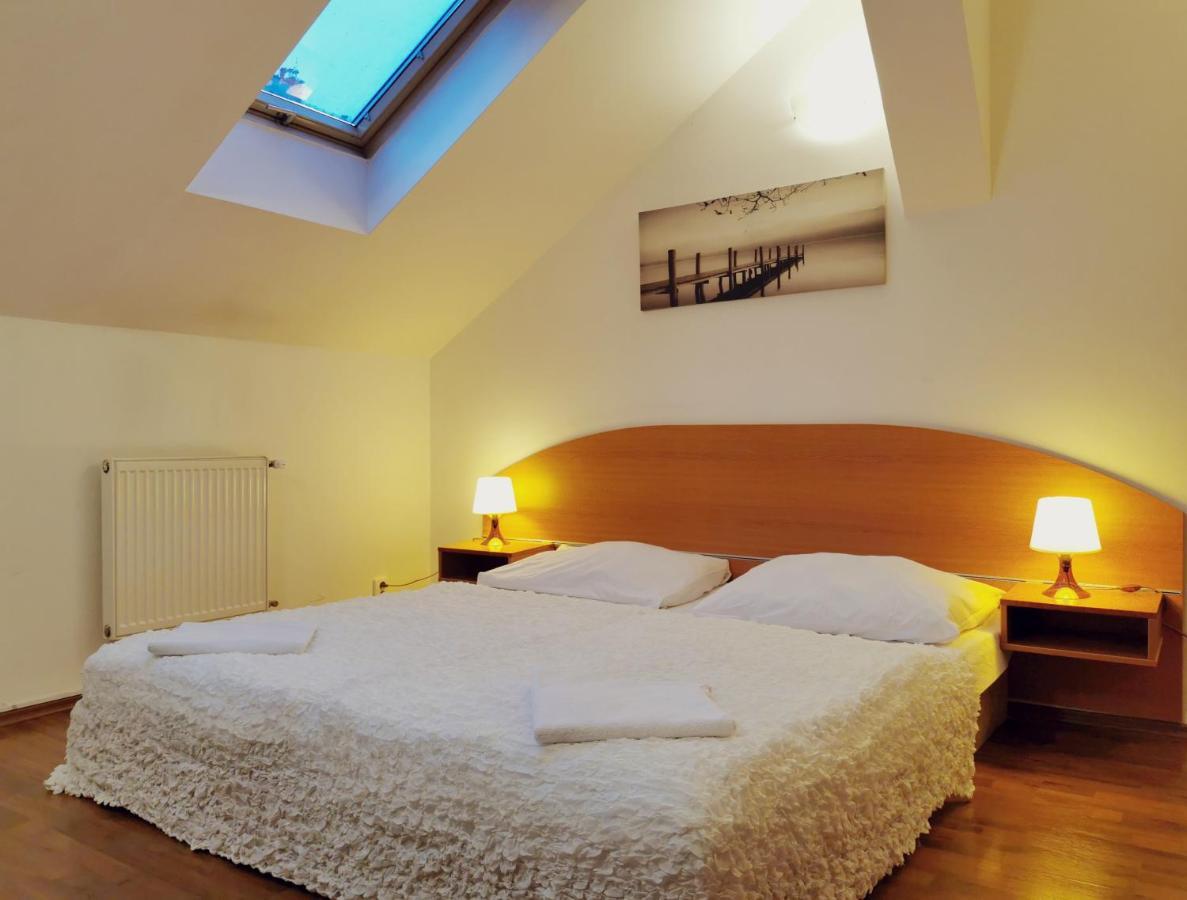 براغ Apartment Amandment المظهر الخارجي الصورة