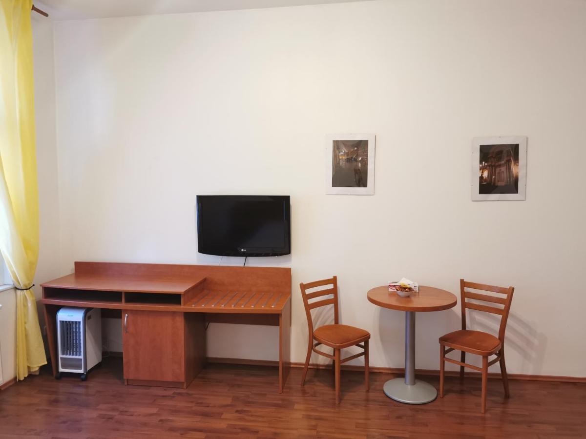 براغ Apartment Amandment المظهر الخارجي الصورة